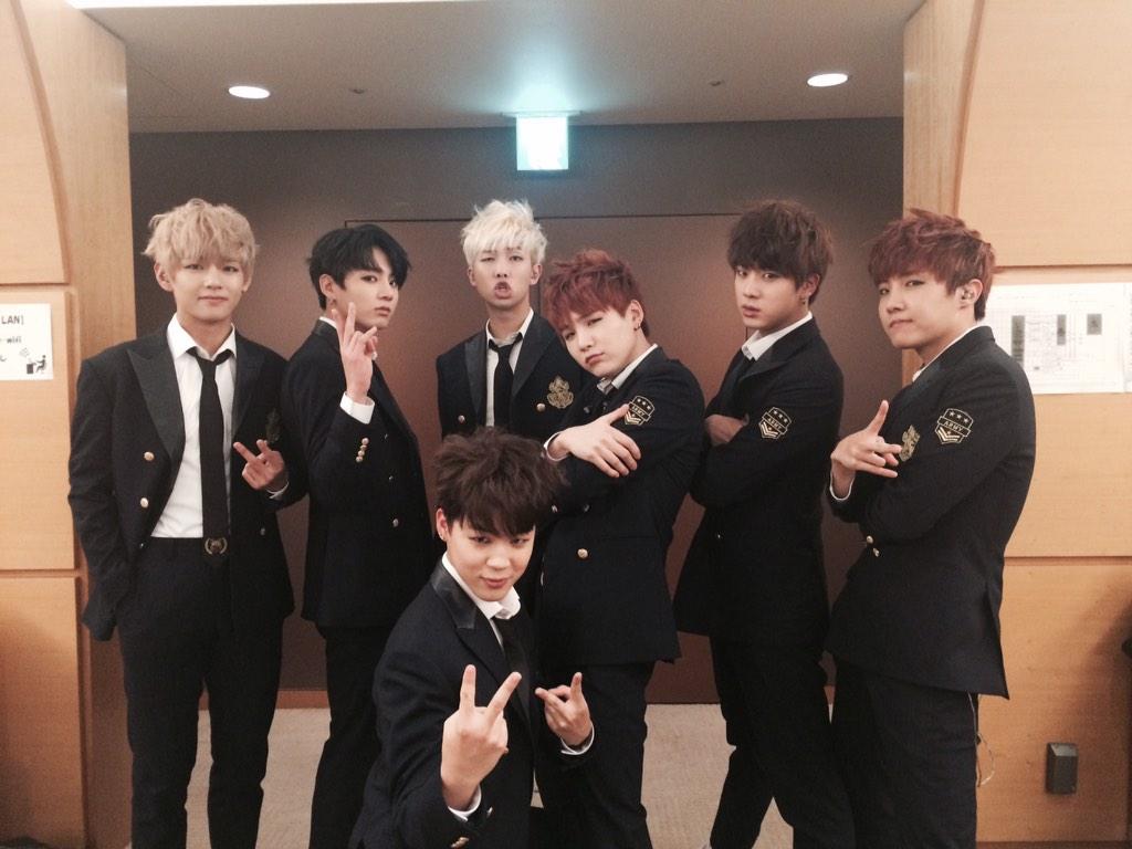 防弾少年団 「BTS 2014 LIVE TRILOGY EPISODE Ⅱ. THE RED BULLET