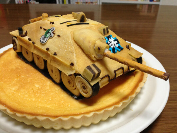 久々のガルパン料理です。【ガールズ＆パンツァー】2品目、戦車ケーキ