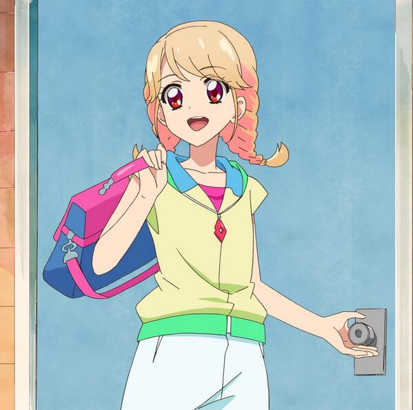 今週土曜日発売の「バッグ型バインダー ヴィヴィッドキス」！TVアニメ