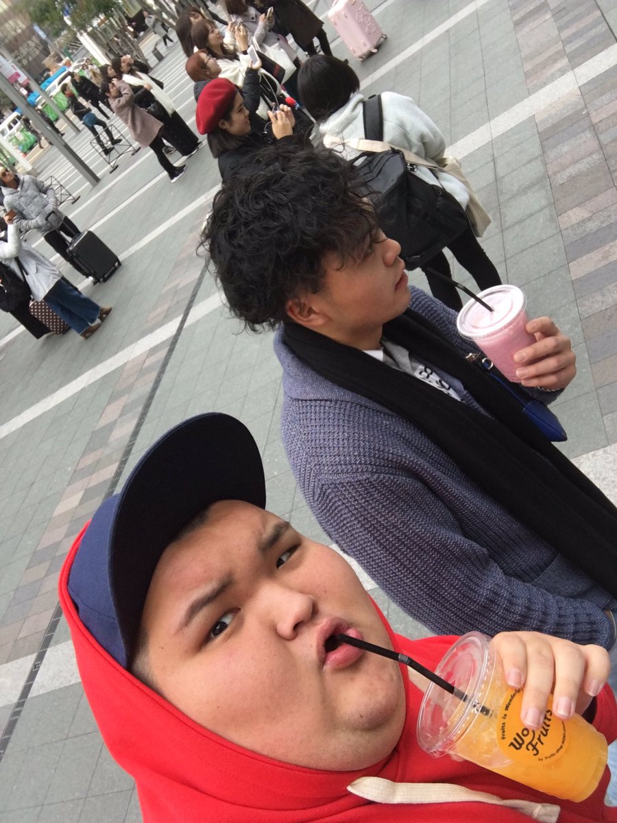 一応一番でかいサイズをのんでます そろそろ帰る！！ 福岡めちゃくちゃ