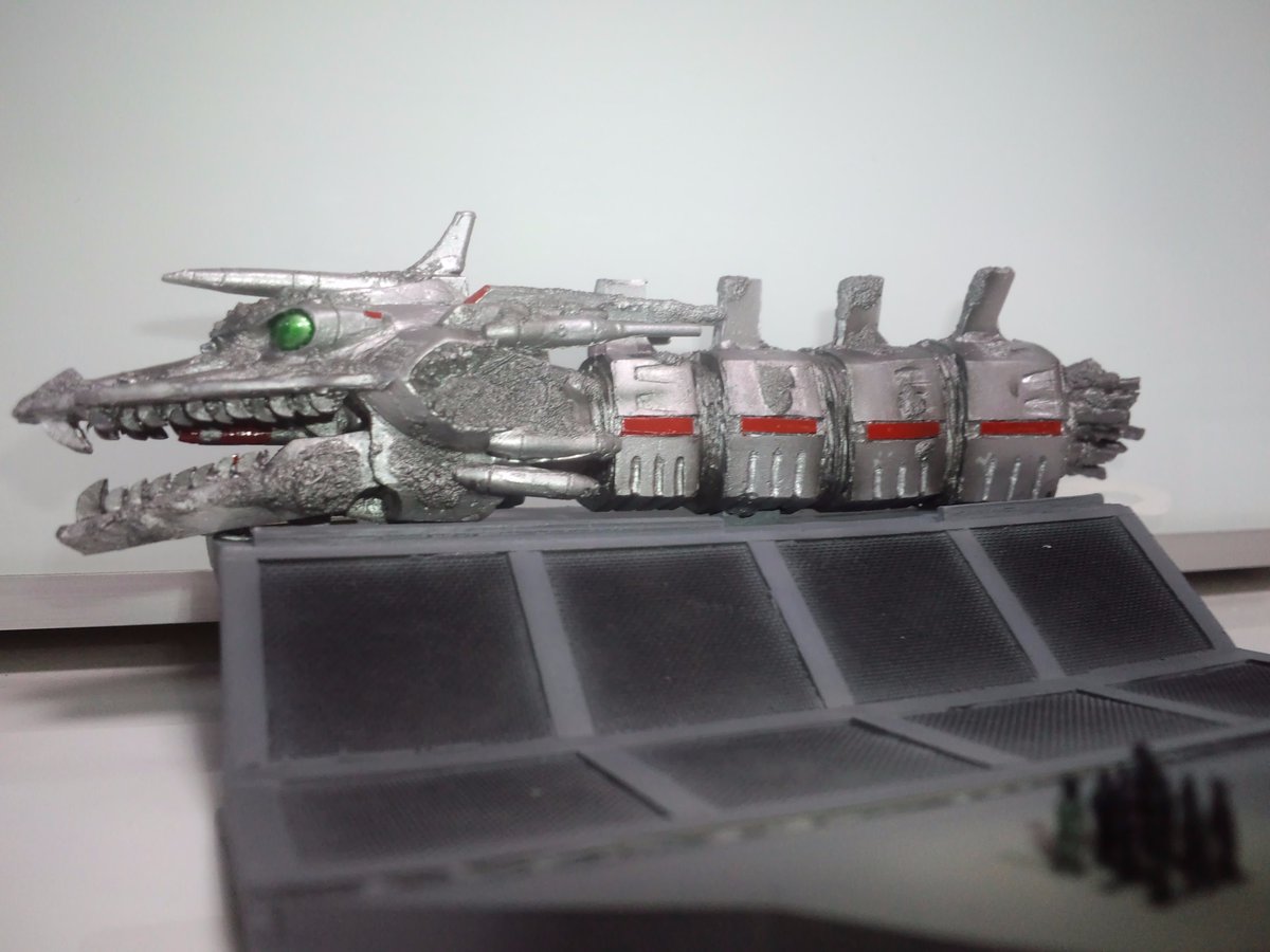 ゴジラ特撮大百科 国連G対策センター所蔵 メカキングギドラ 頭部残骸