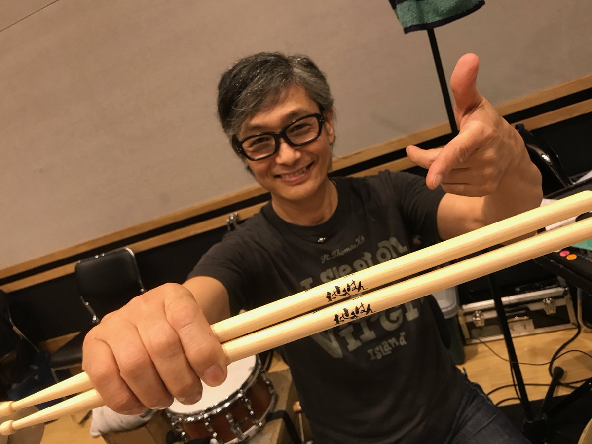 RYO-Jは恒例のドラムスティックを販売!! 