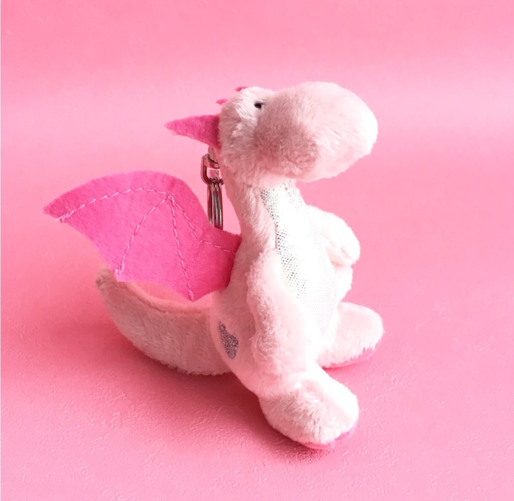 PLAZAがPINKだらけ／ NICIのライオンもウサギもクマもドラゴンもPINK