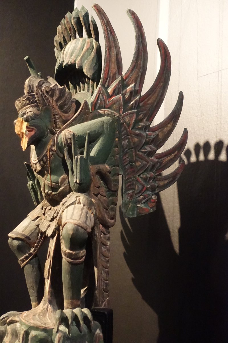 特別展「太陽の塔からみんぱくへ」からインドネシアの神像（ガルーダ