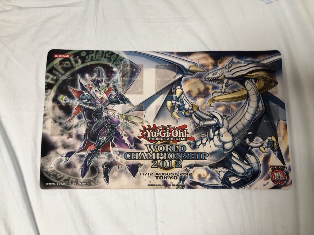 代理提供 WCS2012の伝説の白き龍と伝説の闇の魔導師のプレイマット