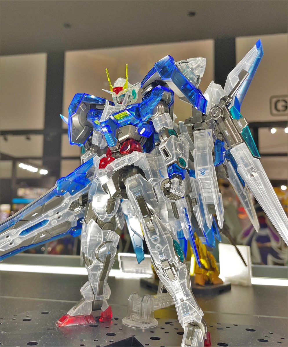 東京店情報】 『MG 1/100 ダブルオーザンライザー[クリアカラー