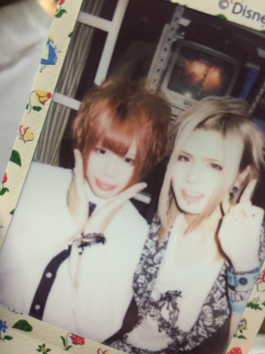 緑川と河村(2015年) セッションのくせにツーショットチェキ撮るって