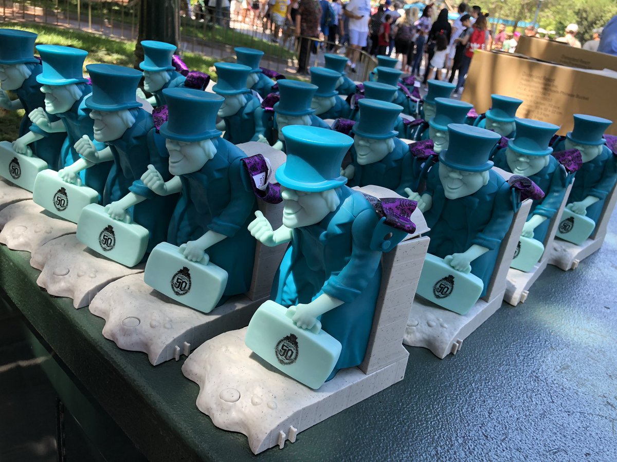 カリフォルニアディズニーランドのホーンテッドマンションが50周年を