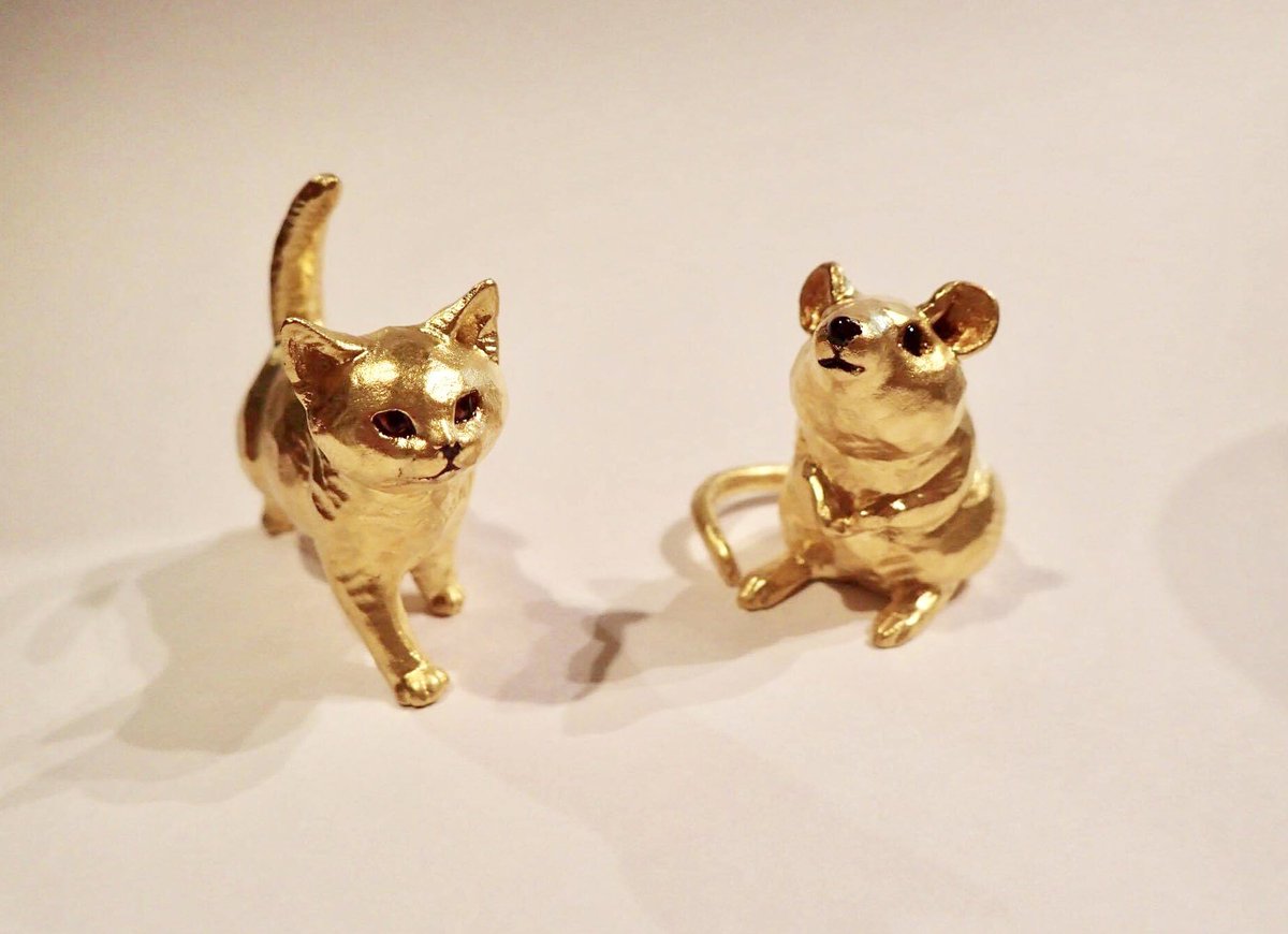 貴金属の老舗 GINZA TANAKAさんより、純金の猫さんとネズミさんが