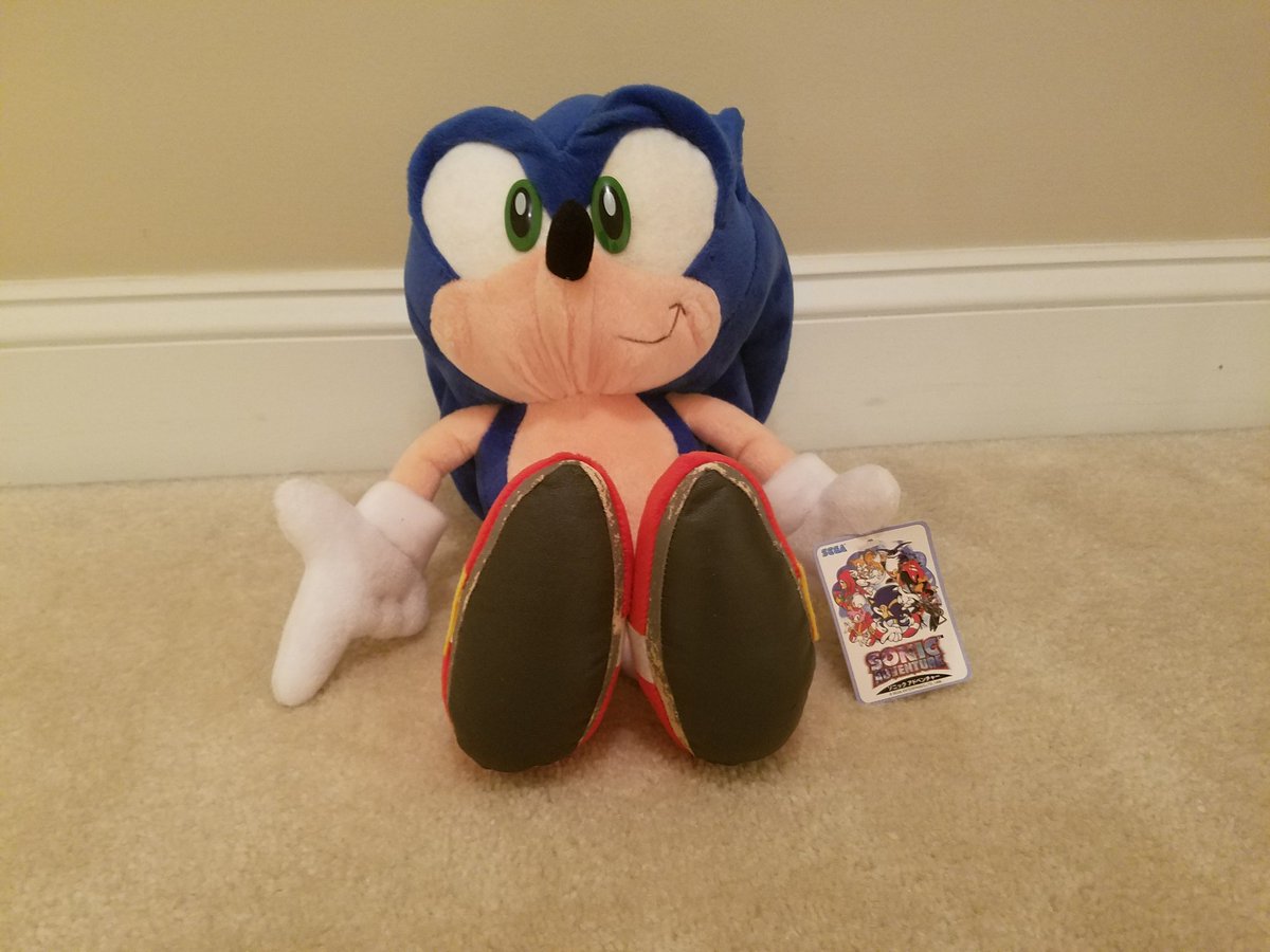 Next is this 1999 Sonic Adventure 1 Sonic plush made by SegaPrize