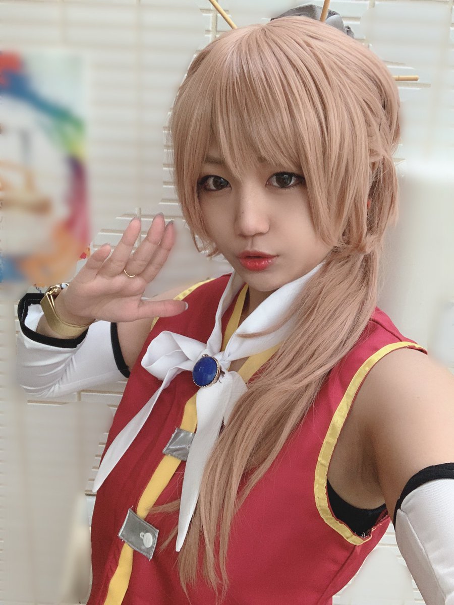 久しぶりにコスプレしたんに 全然写真撮らなかったなァ〜(´ω`) 次から