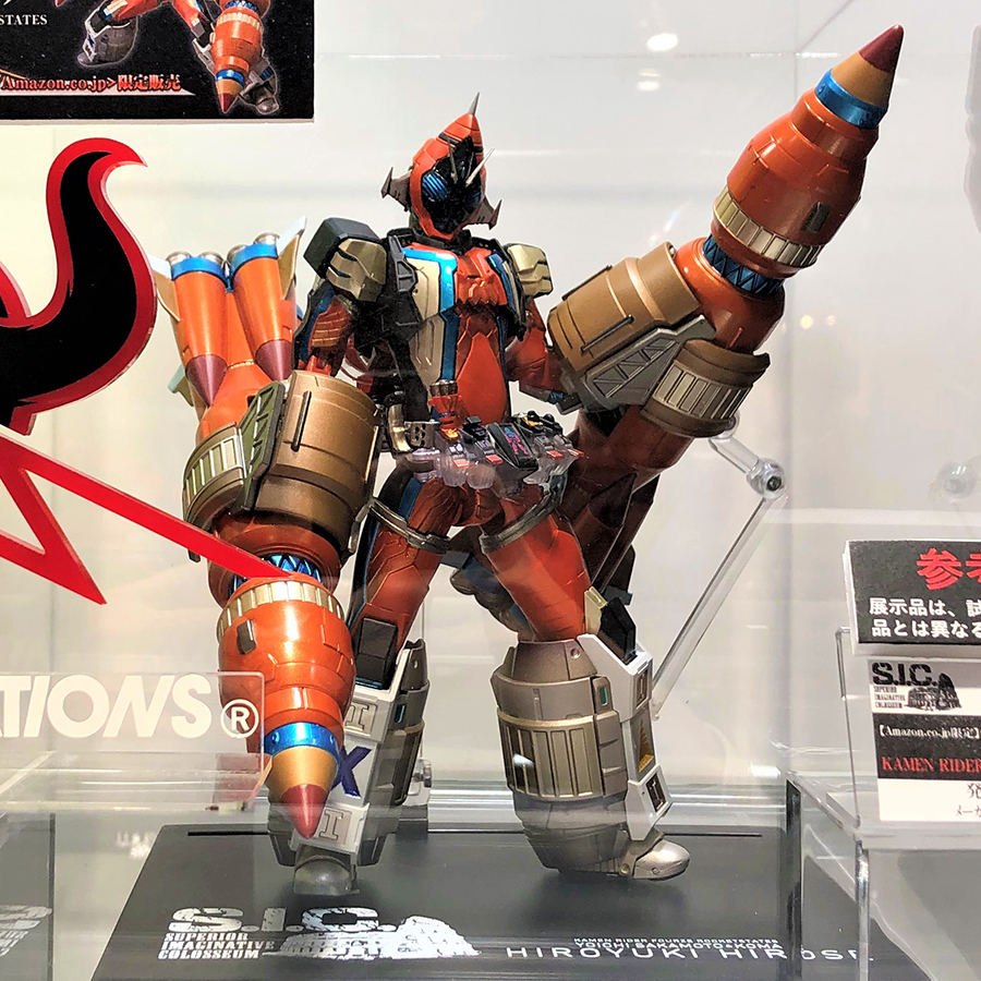 現在、東京キャラクターストリート内の『 #仮面ライダーストア 』では