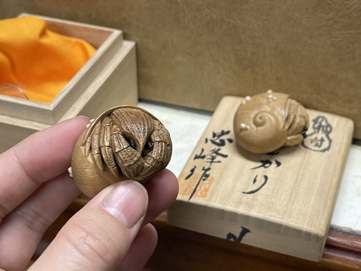 ヤドカリの根付が凄すぎる 伊勢根付の中川忠峰さんの作品です 伊勢根付