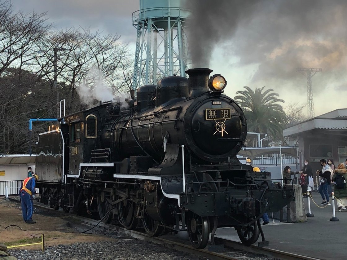 京都鉄博】 鉄道博物館では無限列車仕様のSL「蒸気機関車8620形8630