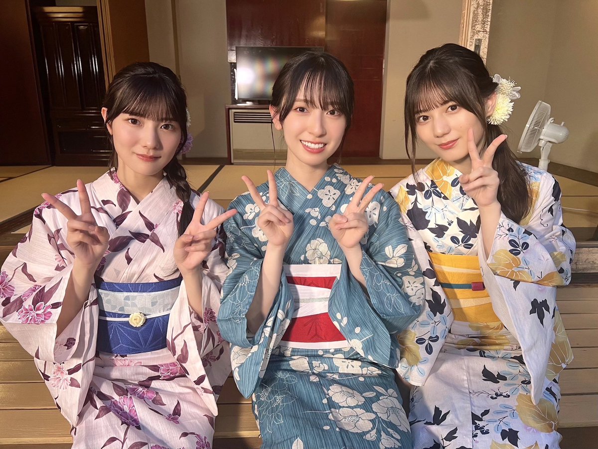 この後、19:30～「 #日向坂ちゃんねる」にて「ひなたの夏休み」生配信