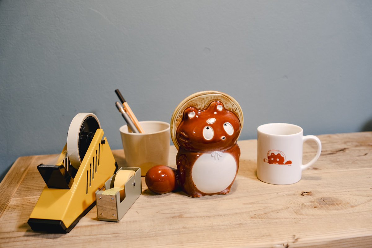 子だぬきニュース】 たぬきの置物「ぼんやり子だぬき」に“手乗りサイズ