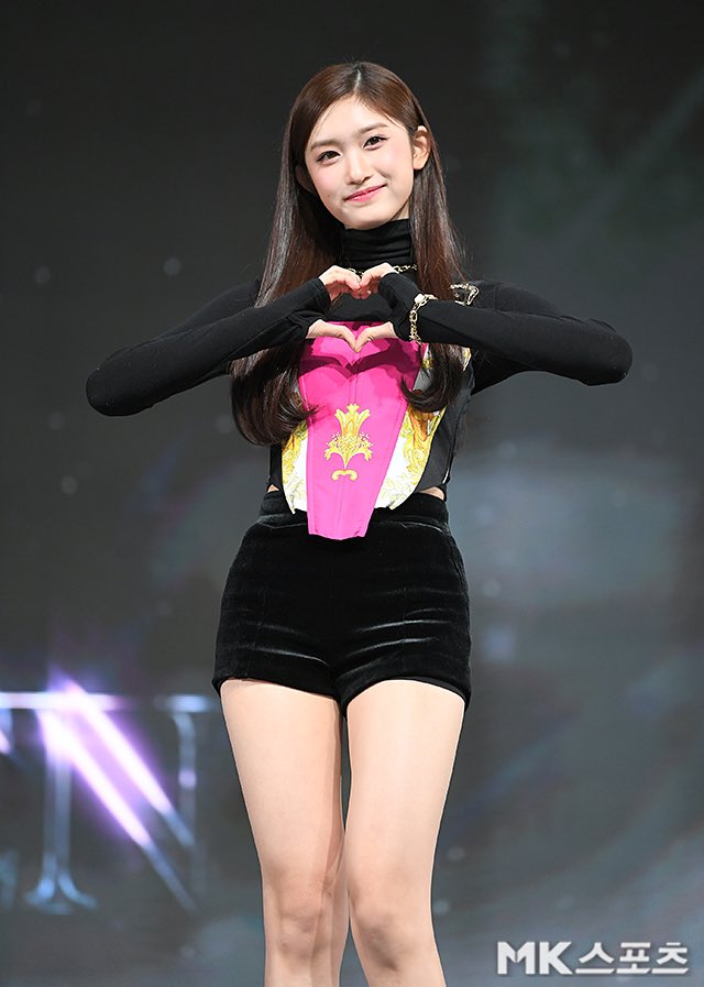 LEESEO at IVE “Eleven” Press Debut Showcase✨