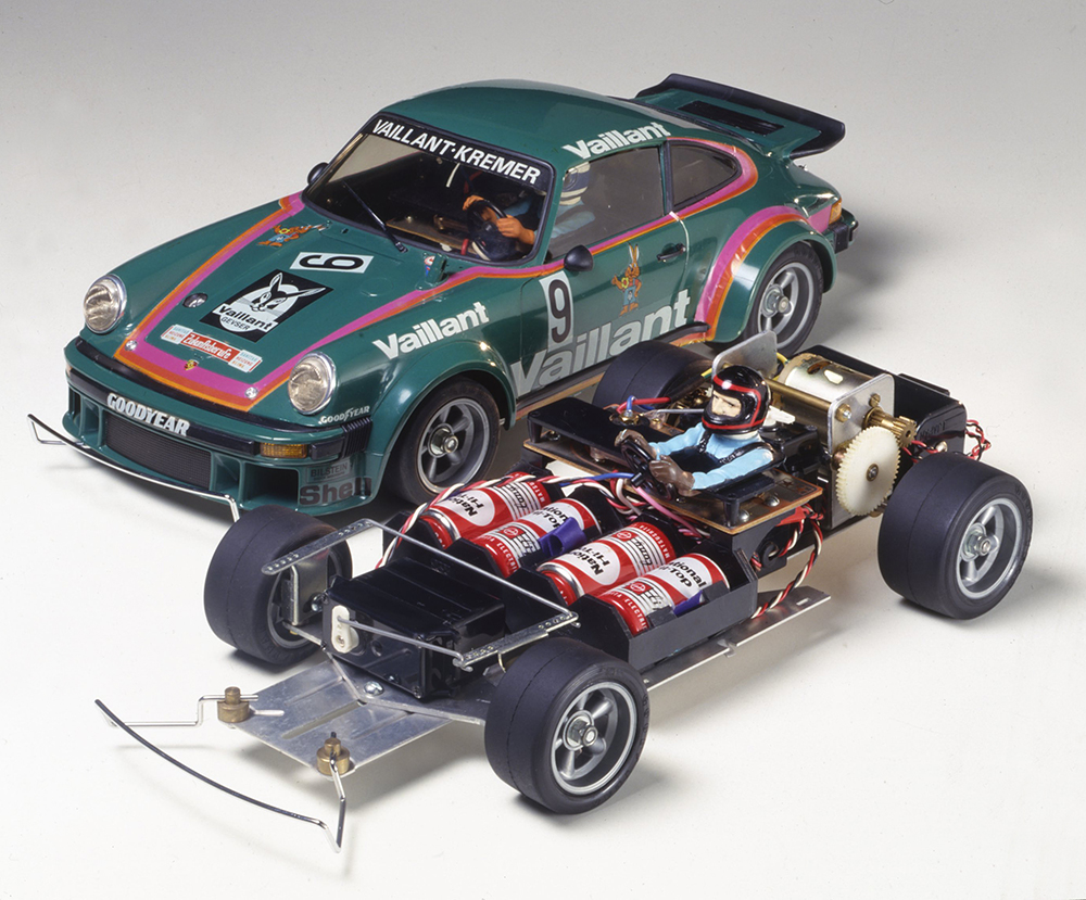 12/4はタミヤ電動RCカーの日】1976年にタミヤ初の電動RCカー「ポルシェ