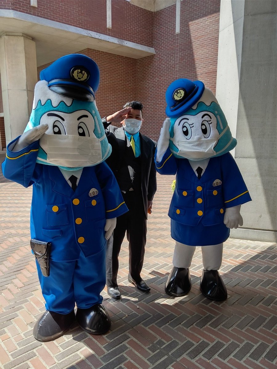 きのうの山梨県警察さん】 #スターダム 甲府大会の開場時、アイメッセ