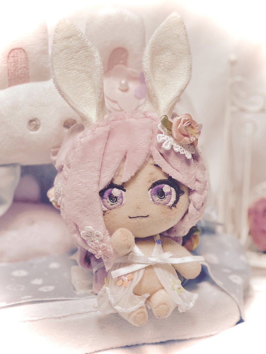 オリジナルキャラクターモニカちゃんのぬいぐるみ作りました🐰 肌には