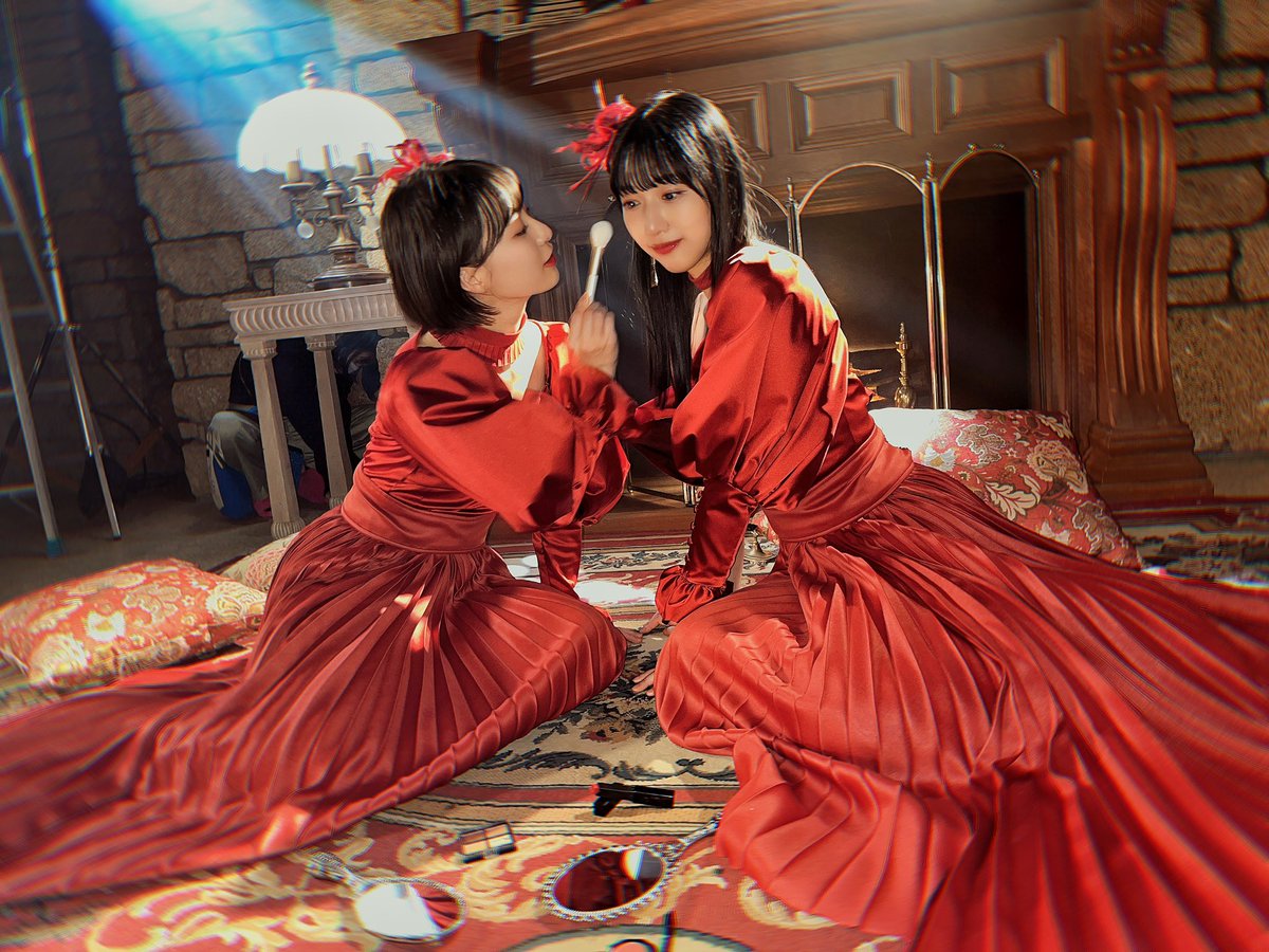 冨田菜々風 4周年コンサート衣装② ピオニーズ 直筆 ヨリ チュウ ヒキ