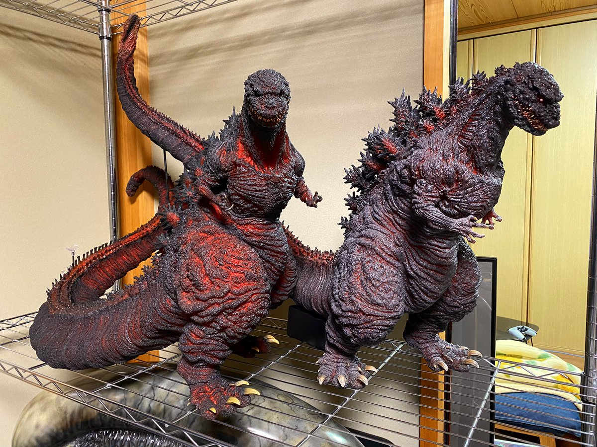 RT @nasgao: ギガンティックゴジラ(2016)レッドクリアverが届いたので