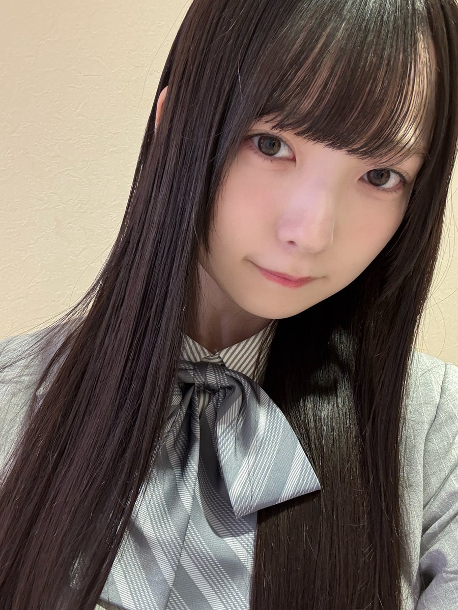 日向坂46 佐藤優羽 サイン入り写真
