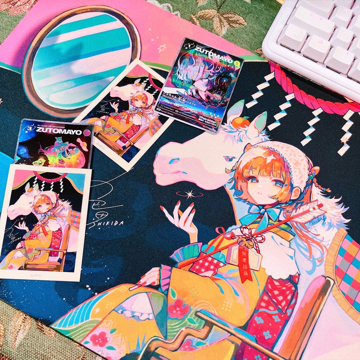 amii.さま公式通販にて、 コラボカードスリーブは完売しておりますが