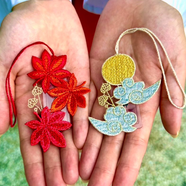 🍁四季守〈紅葉〉は10/1(水)より 🌙四季守〈月〉は10/6(月)より授与