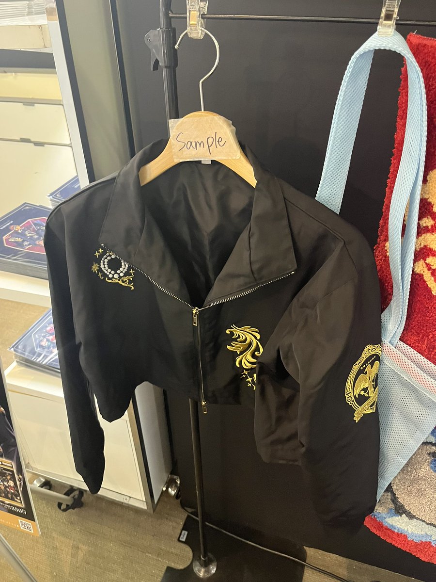 ツイステ popup 大阪 ブレイジングジュエル3Dライブのグッズも展示して