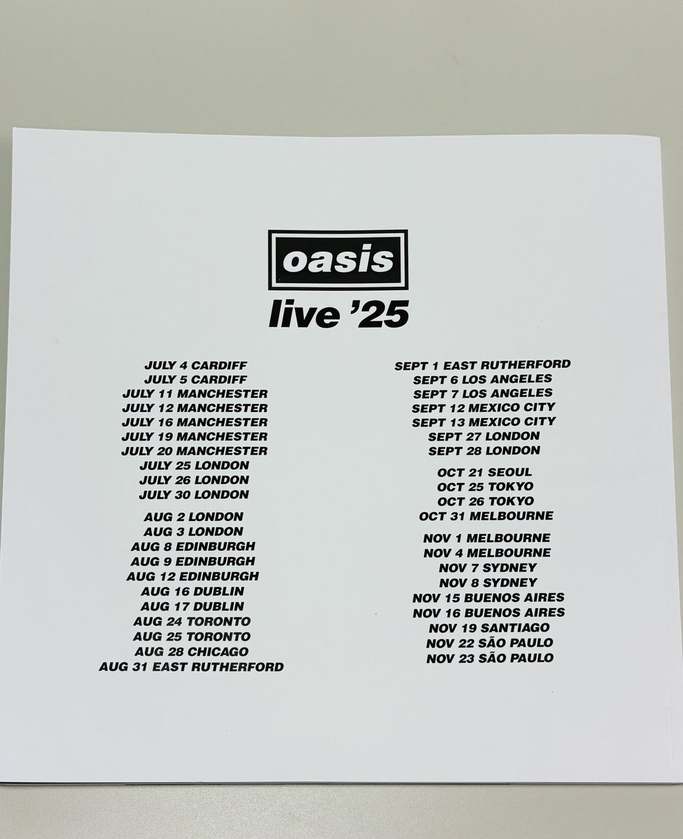 一足先にoasisのツアーパンフレットを入手しました✌️ サイズはLPと