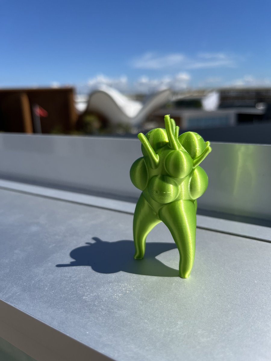 万博2025チェコ館3Dプリントされたレネちゃん 万博2025チェコ館3D
