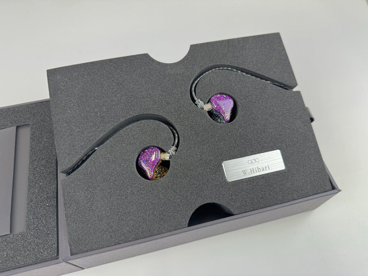 今回！qdc様からカスタムイヤホンを作ってもらいました！！ オーダー