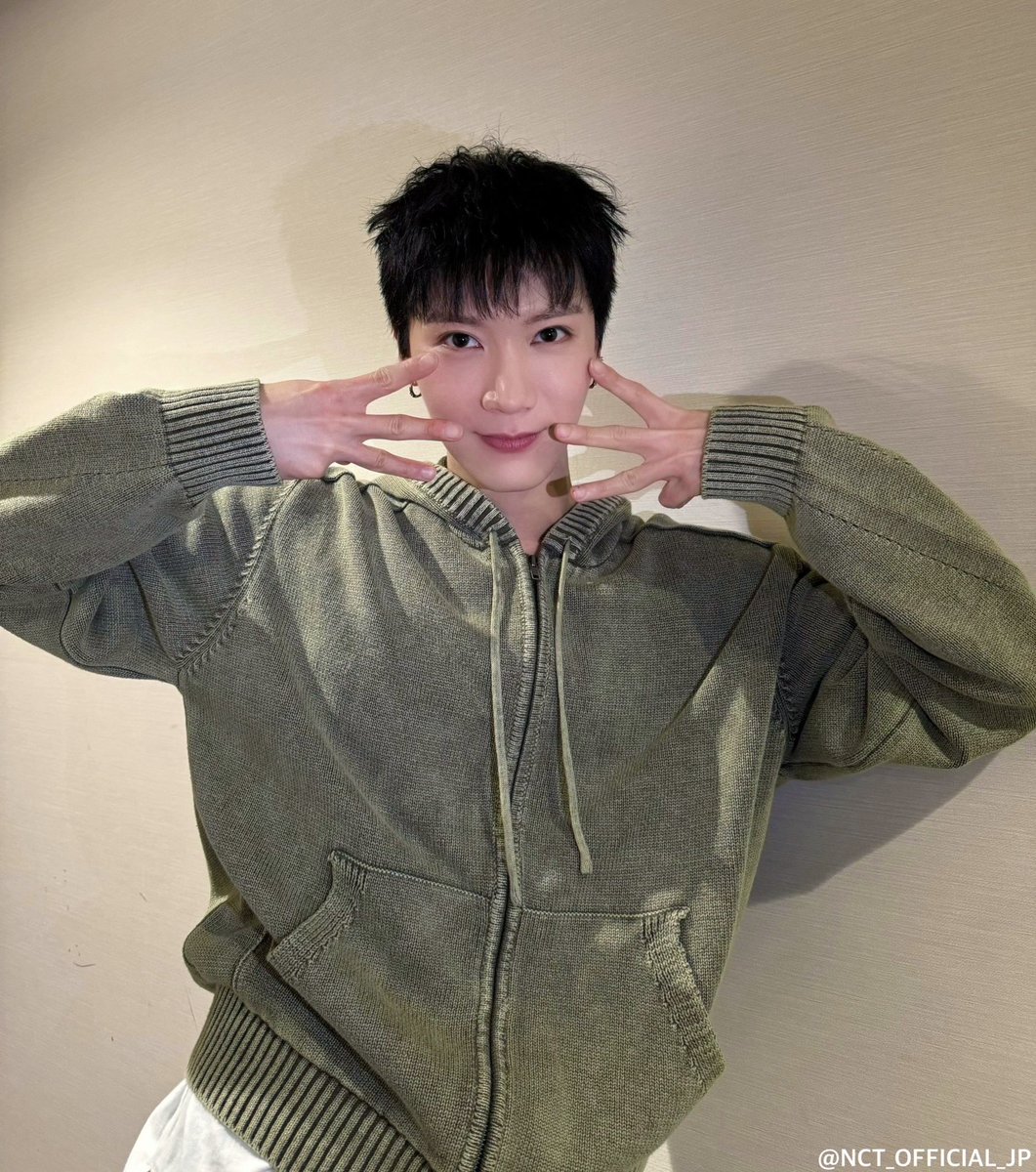 本日 #テン のサイン会が行われました✍️ 温かいメッセージに感動し