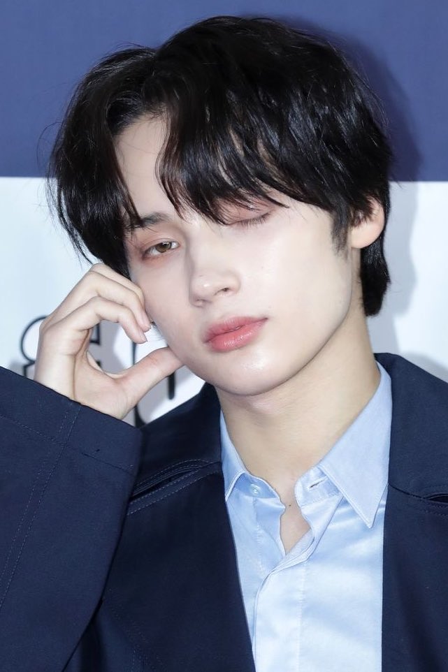 本日8月14日は #TXT ヒュニンカイの誕生日🎉 彫刻のような超美形