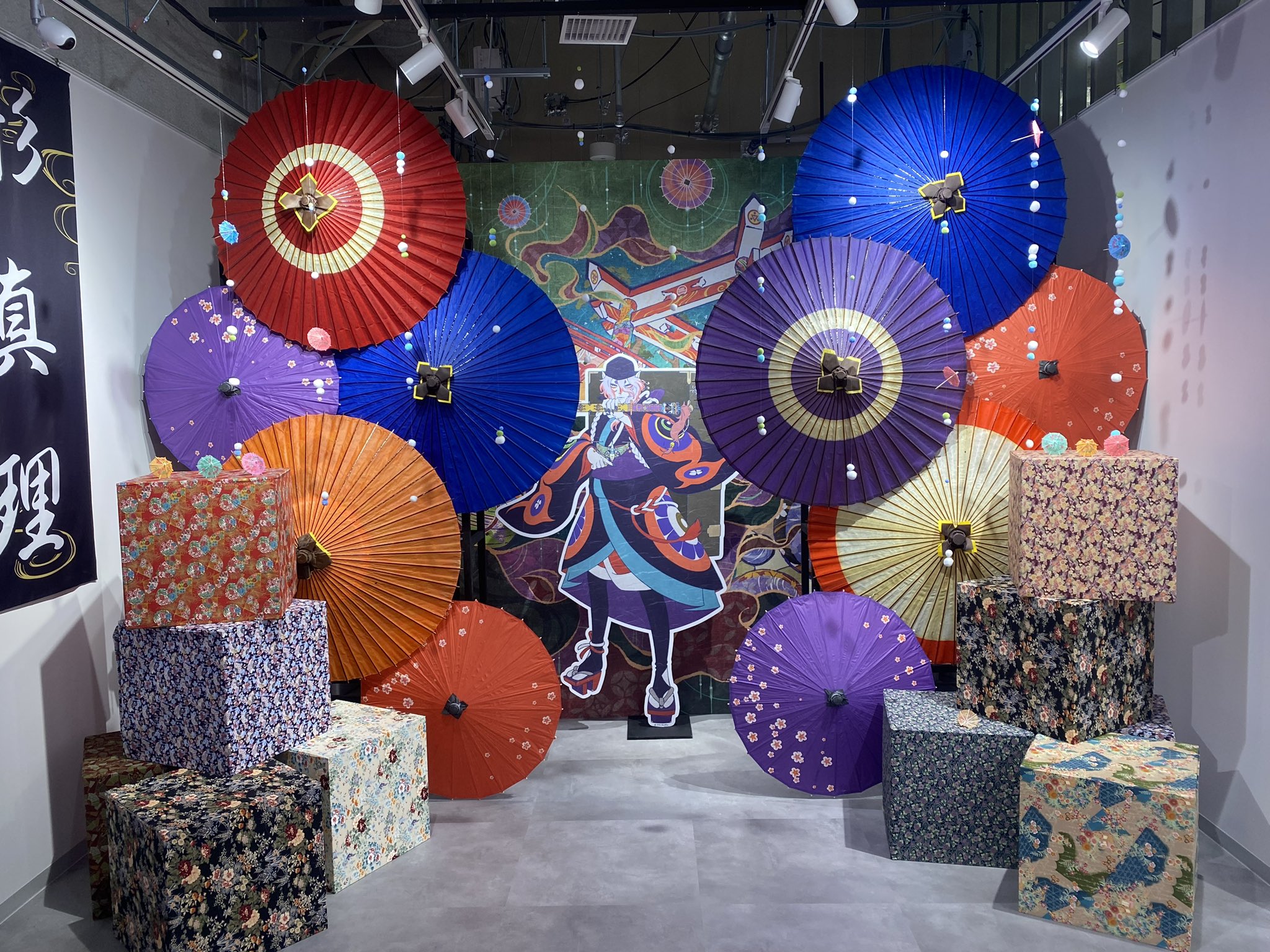 日本画家堤進の平面ポップアート 作品 。ミクストメディア。蝶と棺