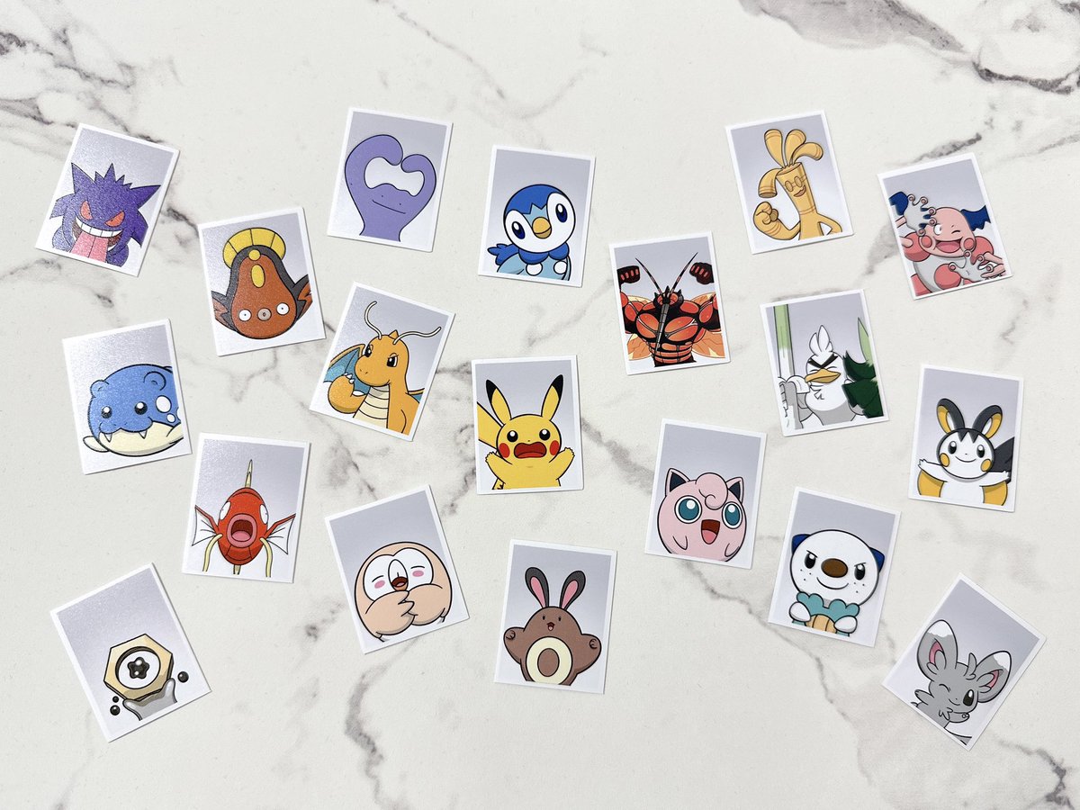 ポケモンストア韓国のガチャガチャ 証明写真ステッカー♡(ランダム100