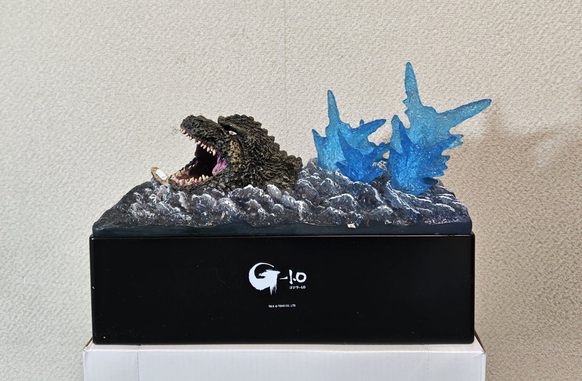 お知らせ】 新商品 ゴジラBOXティッシュケース『ゴジラ-1.0』海上Ver