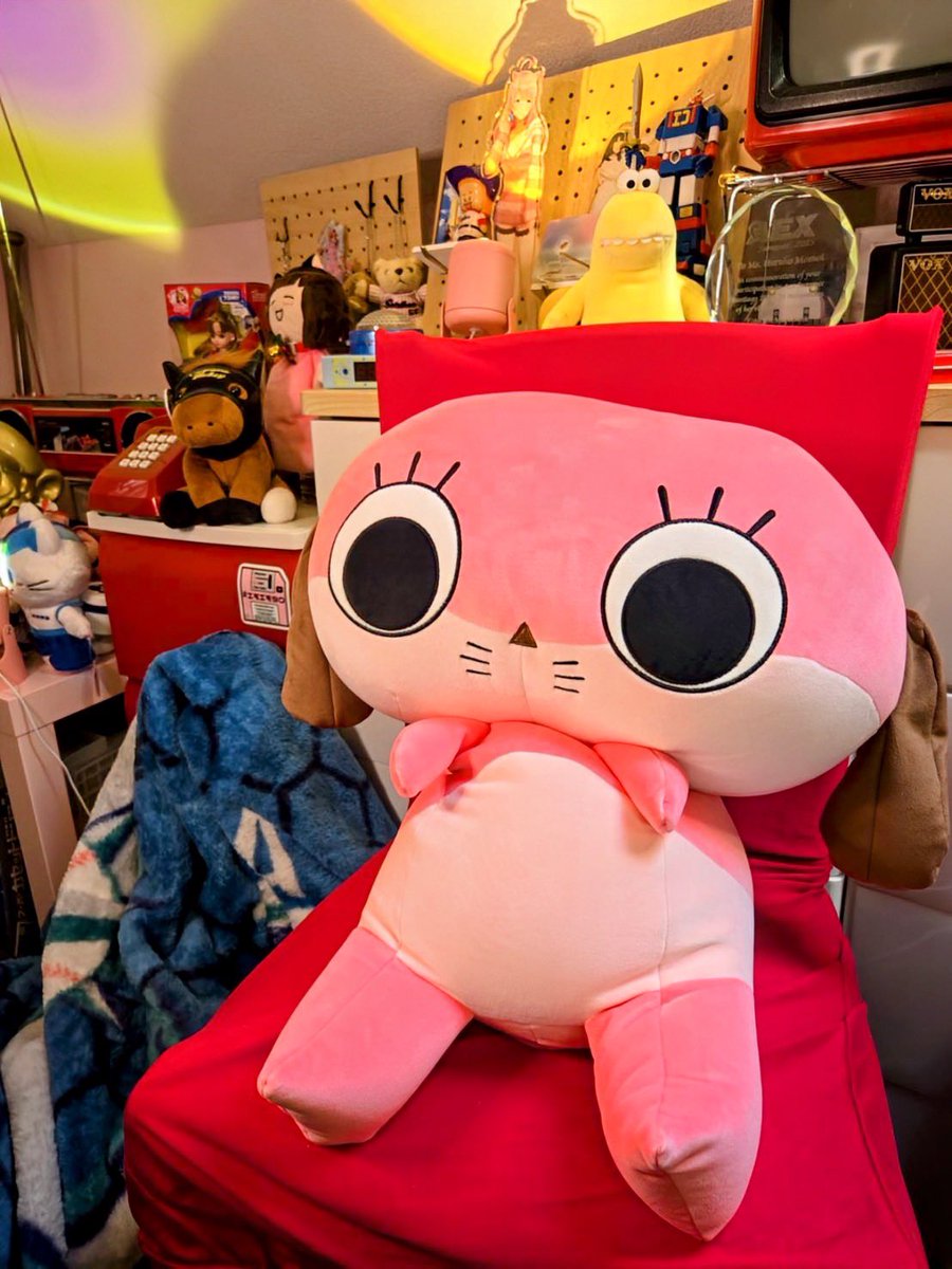 妄想代理人』SEVESKIGさんのマロミぬいぐるみをいただきました