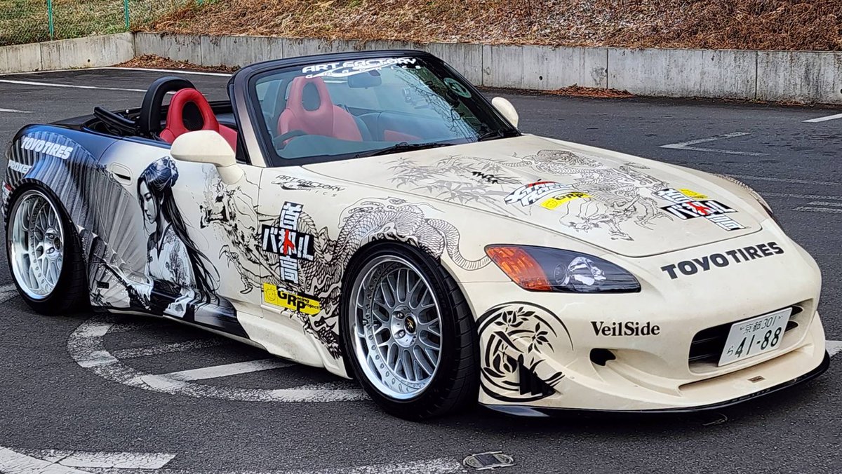 この度首都高バトルデモカーとして仕様変更させていただきました