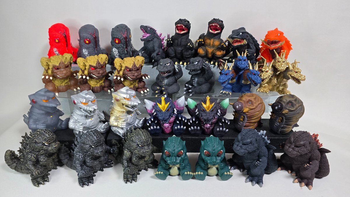 改めて我が家のオール鎮座獣と怪獣咆哮撃 まだまだ仲間が増えそうです🤭