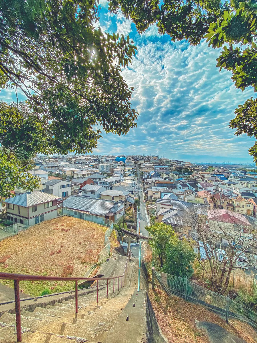 階段を登った先に広がった景色