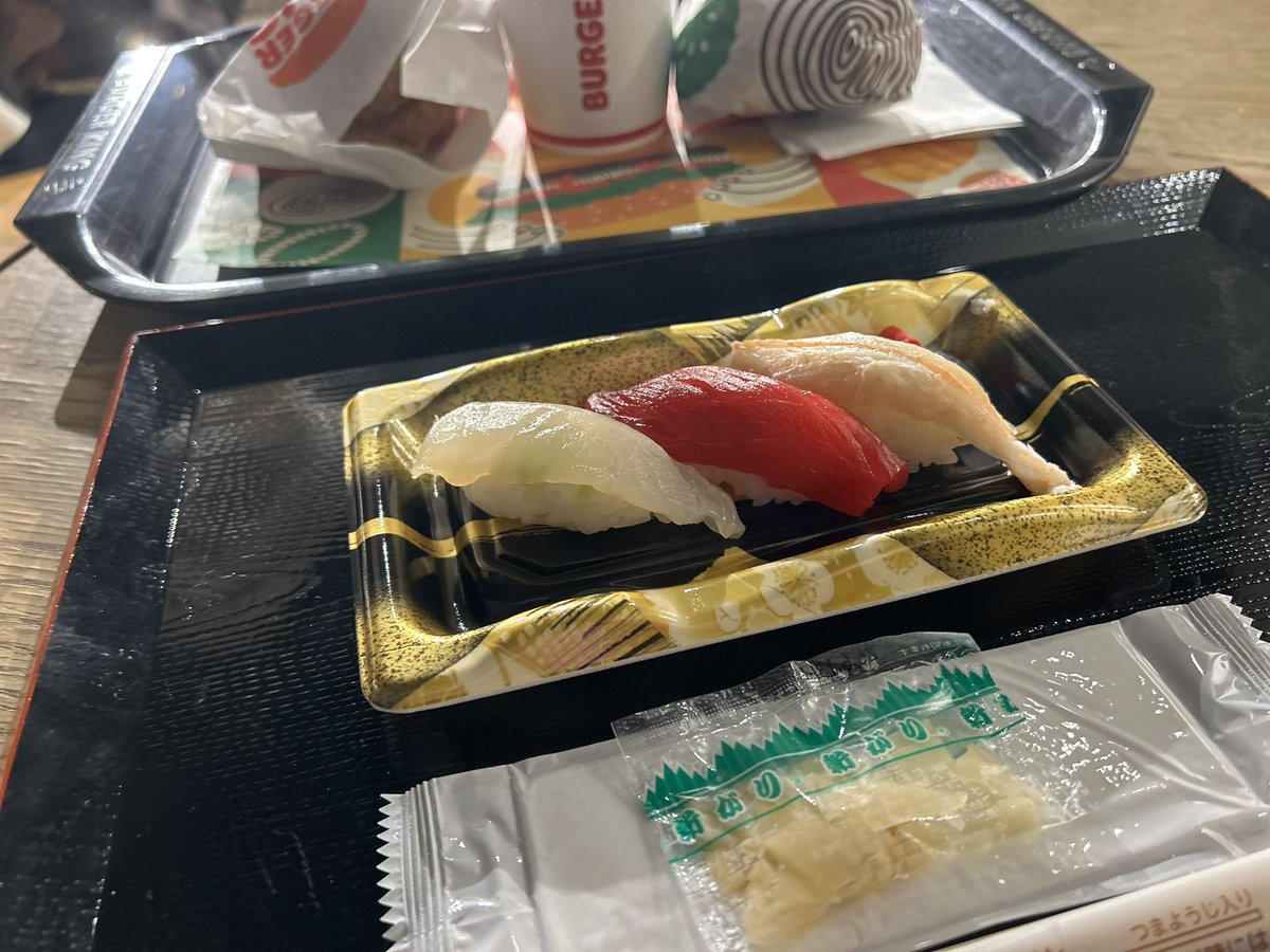 へい！らっしゃい！// #寿司挑 すしチャレもやってるよ！ #マリエ