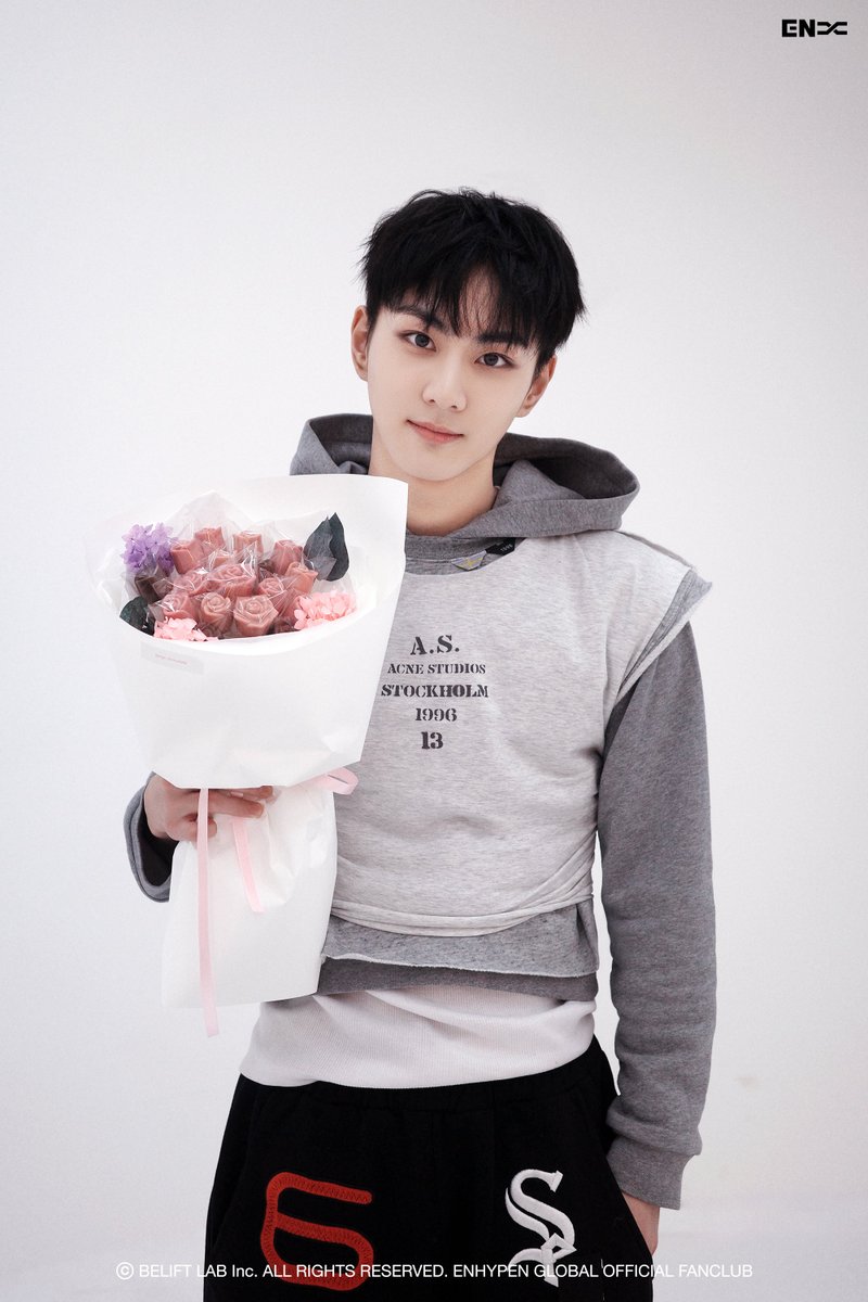 Happy Valentine's Day!🍫💝 #정원 #JUNGWON #ジョンウォン