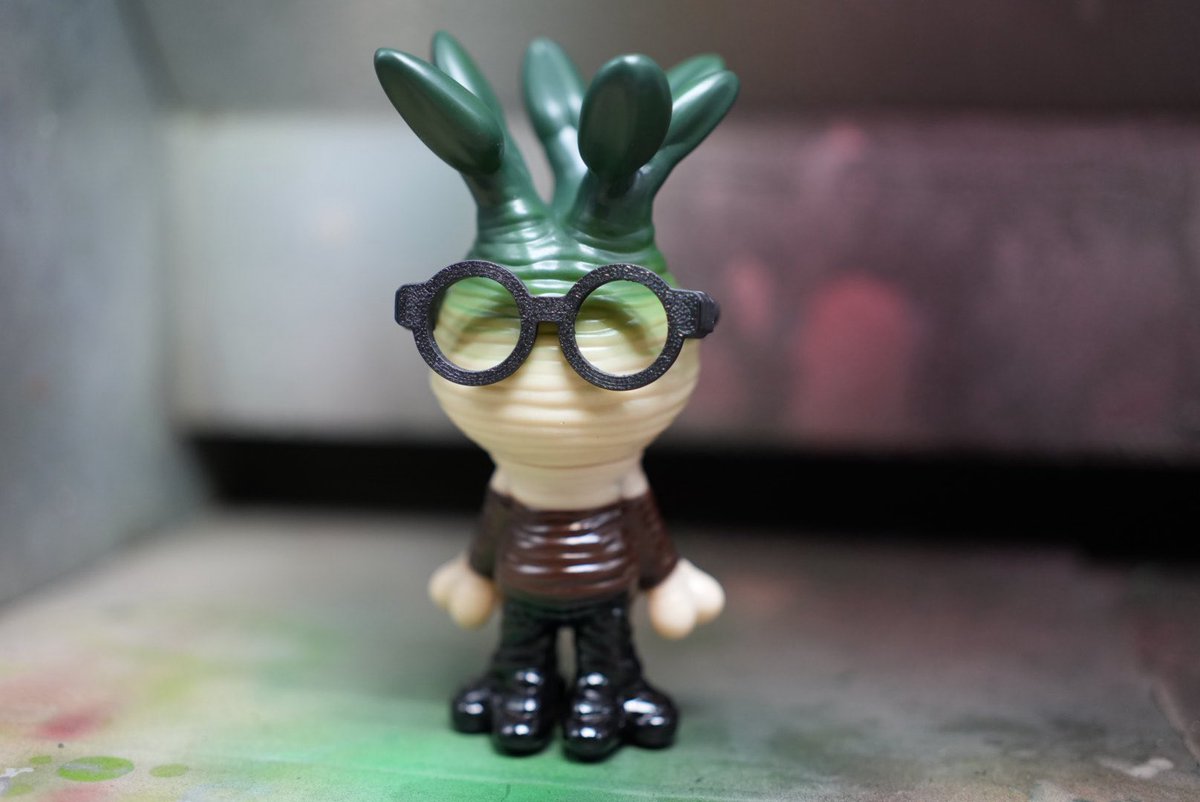 スタイリッシュマンドラグラキにメガネやヘッドホンを装備！ マフラー