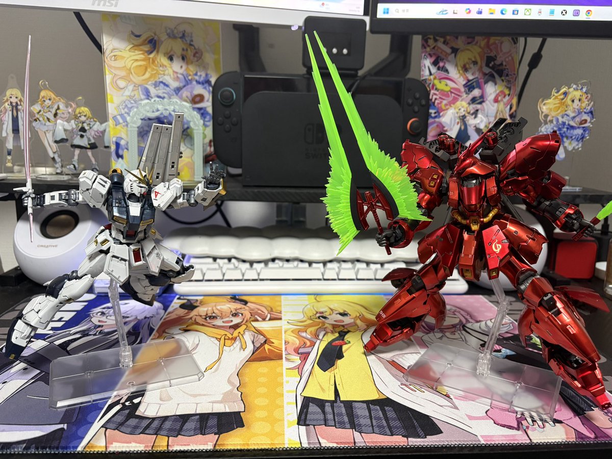 RGνガンダムチタニウムフィニッシュ&RGサザビースペシャルコーティング