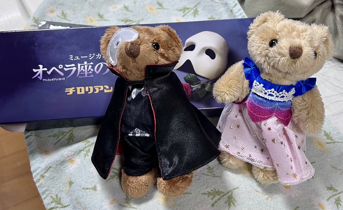 福岡のキャナルシティで開催中のオペラ座の怪人のコスチュームを着た