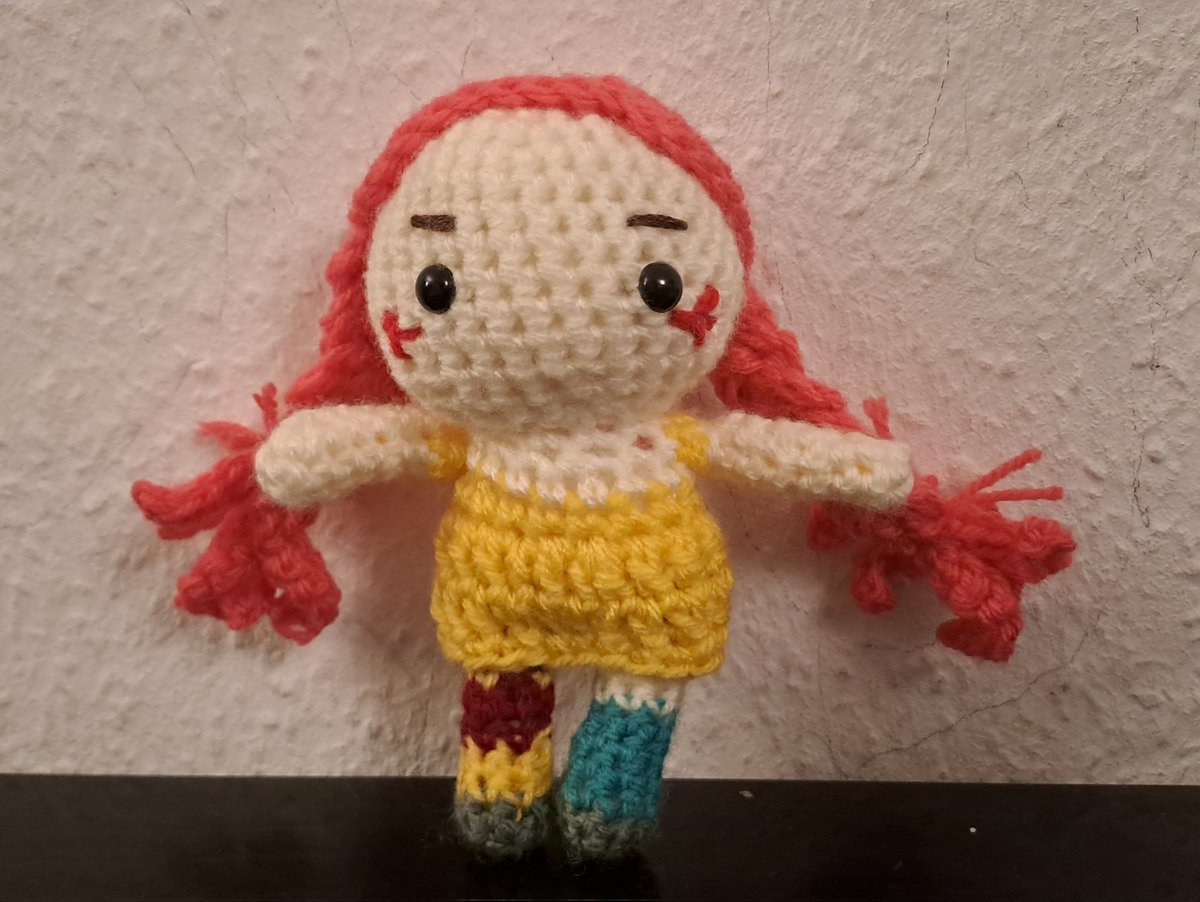 長女リクエスト、長靴下のピッピを編んだつもり #あみぐるみ