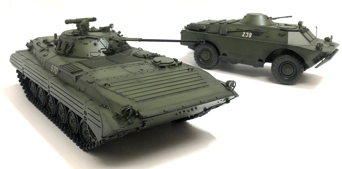 ズベズダ1/35 BMP-2歩兵戦闘車も完成。 中身はBRDM-2と同じ時期に出た