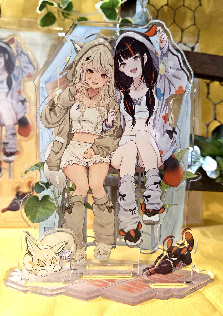 今回のジオラマアクリルスタンド！高さ約16cm！ 組み立てたらこんな